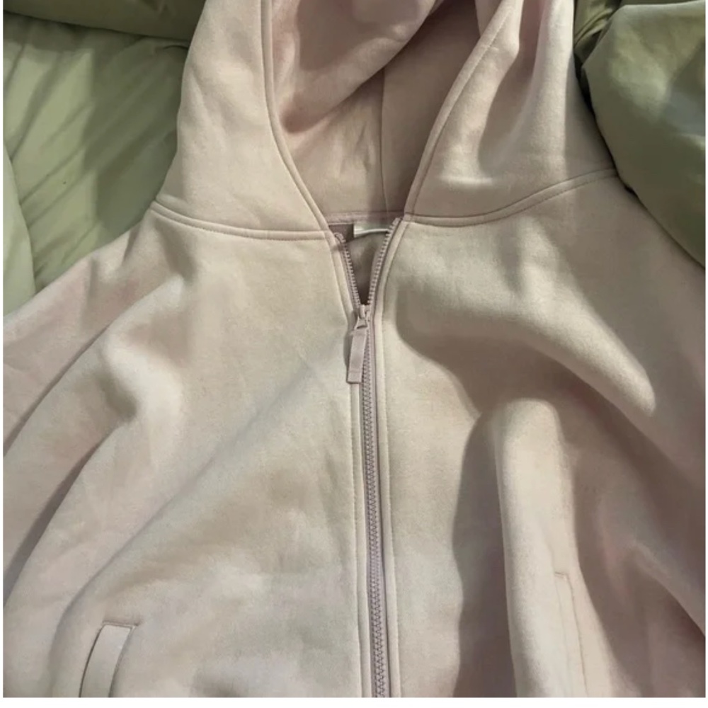 Blogilates marshmallow hoodie